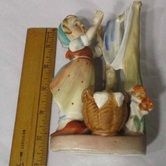 Vintage "Wash Day" Made in Occupied Japan Ceramic Porcelain Figure Figurine - Picture 9 of 9